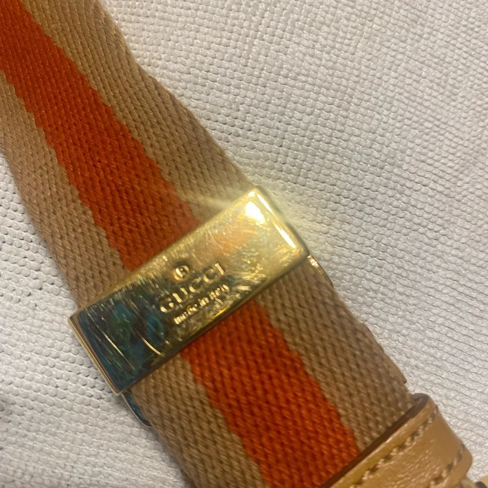 🩷 GUCCI  CROSSBODY RARE! 🩷 - Picture 7 of 16